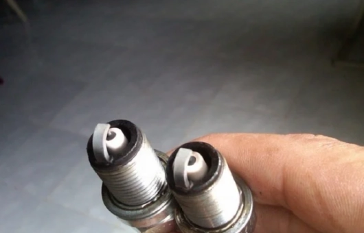 Thay bugi, lọc gió xe tay ga tại Dĩ An – Nổ máy êm, ga nhẹ bốc!