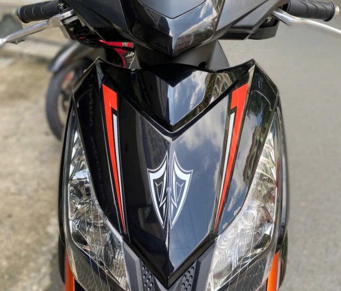 Tân Trang Sơn Dọn Xe Máy